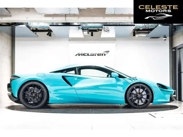 MCLAREN Artura 2025 — photo 2 sur 8