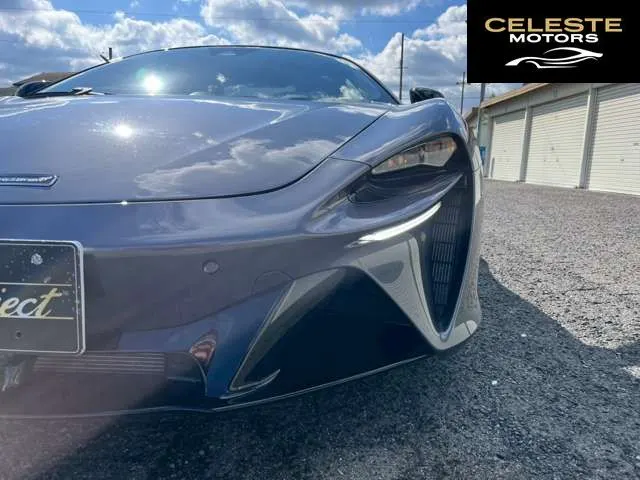 MCLAREN Artura 2023 — photo 2 sur 8