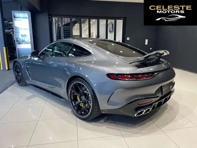 MERCEDES AMG GT 2024 — photo 3 sur 8