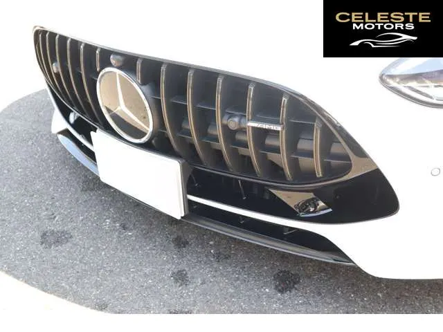 MERCEDES AMG GT 2024 — photo 3 sur 8
