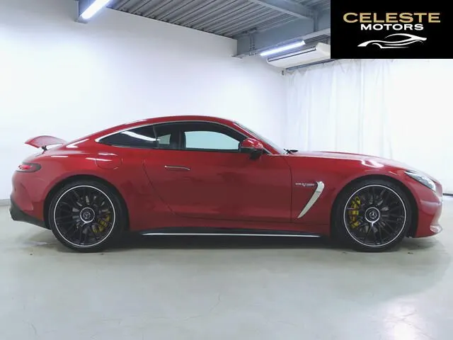MERCEDES AMG GT 2024 — photo 4 sur 8