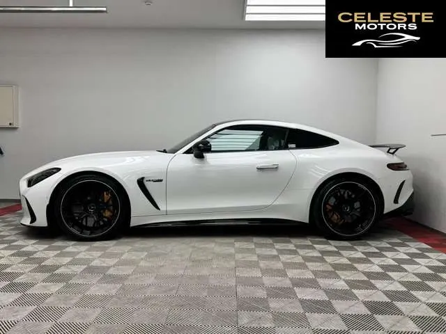 MERCEDES AMG GT 2024 — photo 4 sur 8