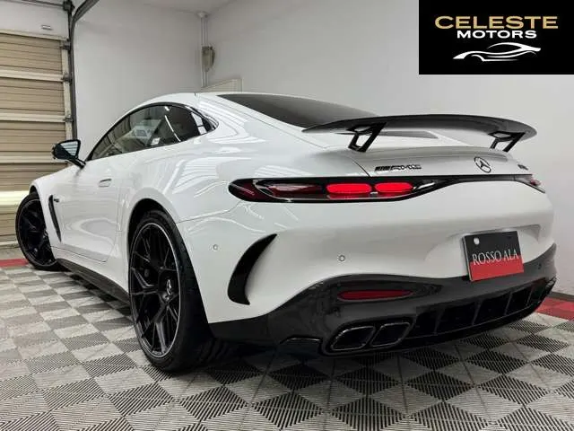 MERCEDES AMG GT 2024 — photo 6 sur 8