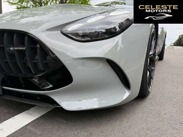 MERCEDES AMG GT 2024 — photo 4 sur 8