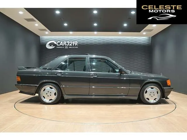 MERCEDES BENZ 190-Classe 1988 — photo 6 sur 8