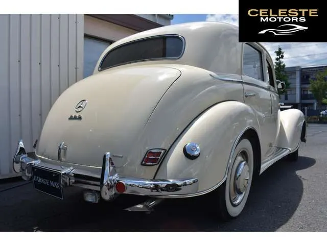 MERCEDES BENZ 220サルーン — photo 2 sur 8