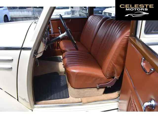 MERCEDES BENZ 220サルーン — photo 6 sur 8