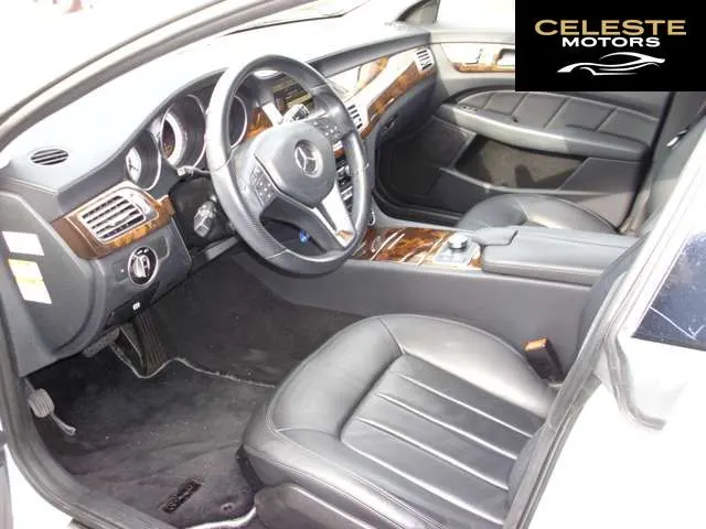 MERCEDES BENZ CLS-Classe 2012 — photo 2 sur 8
