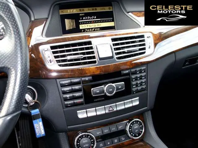 MERCEDES BENZ CLS-Classe 2012 — photo 8 sur 8