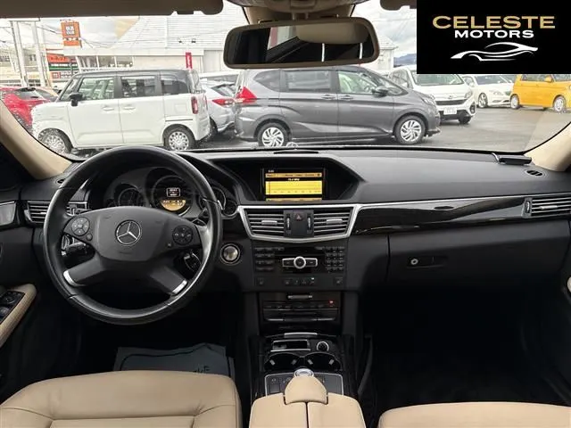 MERCEDES BENZ E-Classe 2012 — photo 3 sur 8