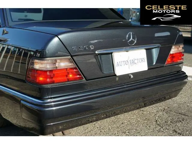 MERCEDES BENZ E-Classe 1995 — photo 4 sur 8