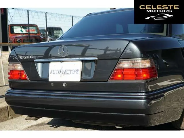 MERCEDES BENZ E-Classe 1995 — photo 5 sur 8