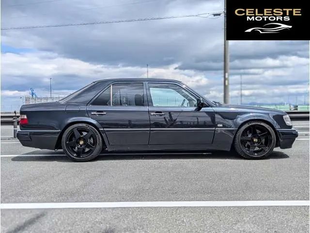 MERCEDES BENZ E-Classe 1997 — photo 2 sur 8