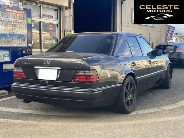 MERCEDES BENZ E-Classe 1995 — photo 3 sur 8