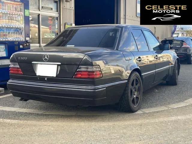 MERCEDES BENZ E-Classe 1995 — photo 4 sur 8