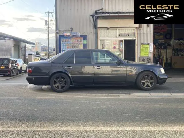 MERCEDES BENZ E-Classe 1995 — photo 5 sur 8