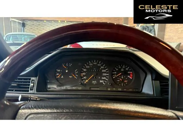 MERCEDES BENZ E-Classe 1994 — photo 8 sur 8