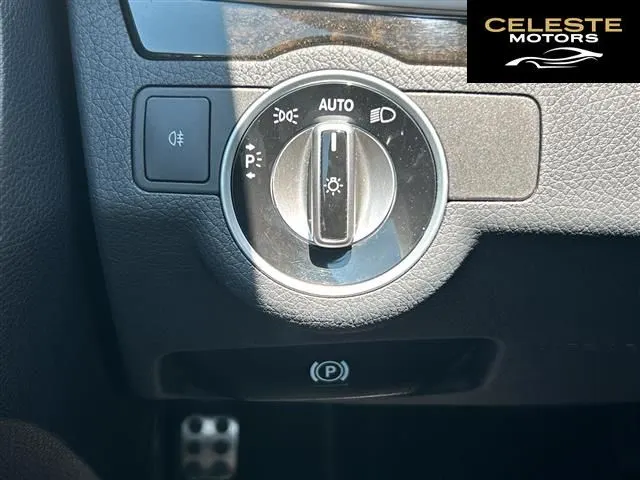MERCEDES BENZ E-Classe Coupé 2015 — photo 8 sur 8