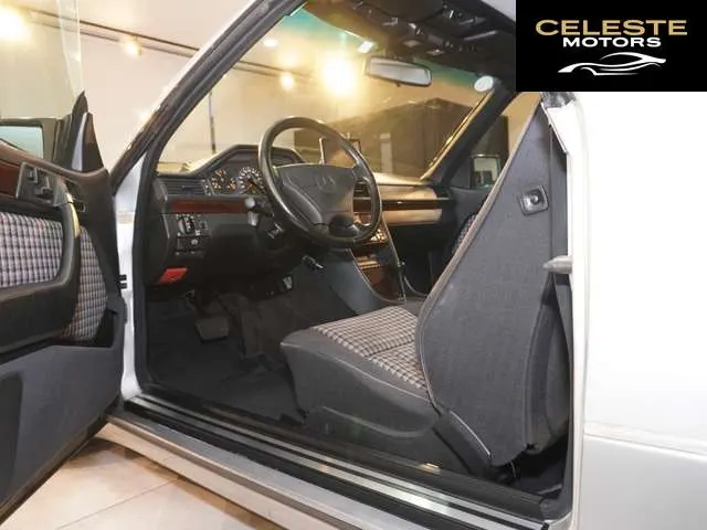 MERCEDES BENZ E-Classe Cabriolet 1995 — photo 5 sur 8
