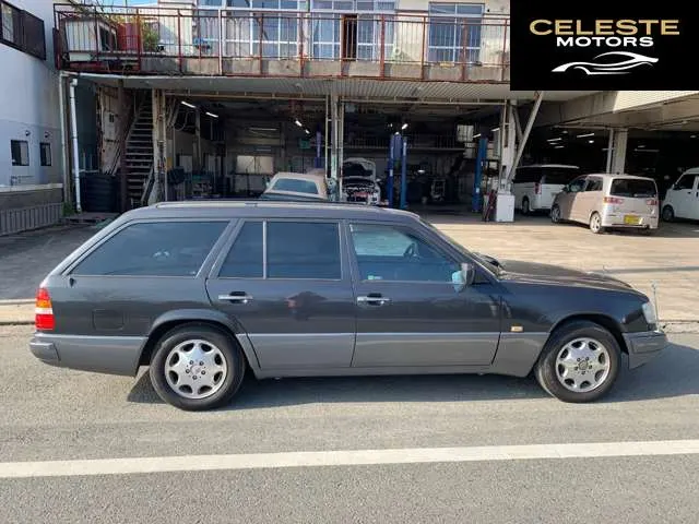 MERCEDES BENZ E-Classe Wagon 1995 — photo 3 sur 8