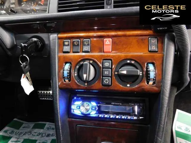 MERCEDES BENZ E-Classe Wagon 1995 — photo 2 sur 8