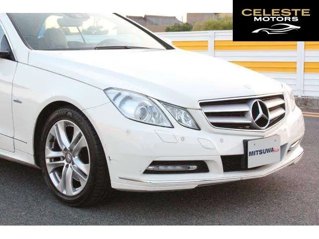 MERCEDES BENZ E-Classe Cabriolet 2012 — photo 3 sur 8