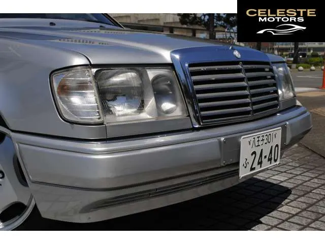 MERCEDES BENZ Medium-Classe 1992 — photo 4 sur 8