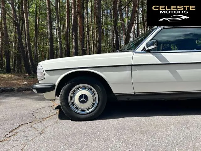 MERCEDES BENZ Medium-Classe Coupé 1985 — photo 7 sur 8