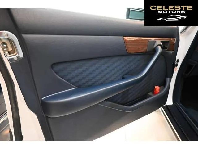 MERCEDES BENZ S-Classe 1988 — photo 8 sur 8