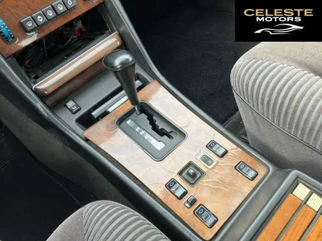 MERCEDES BENZ S-Classe 1987 — photo 6 sur 8