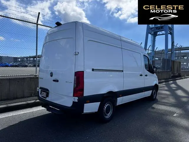 MERCEDES BENZ Sprinter 2024 — photo 2 sur 3
