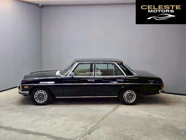 MERCEDES BENZ W114 1975 — photo 6 sur 8