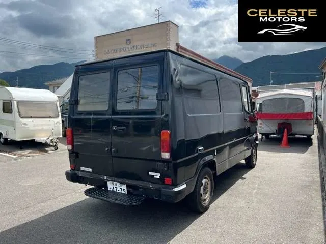 MERCEDES BENZ トランスポーターT1 1980 — photo 4 sur 6