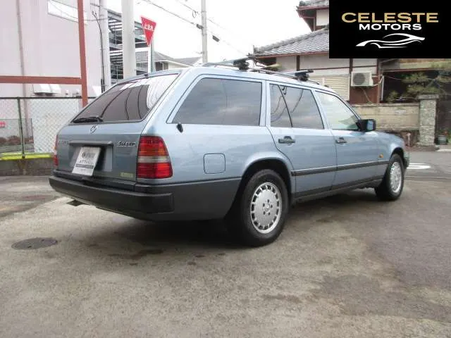 MERCEDES BENZ Medium-Classe Break ／T Série 1989 — photo 3 sur 8