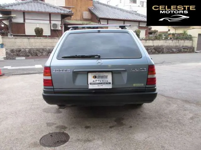 MERCEDES BENZ Medium-Classe Break ／T Série 1989 — photo 4 sur 8