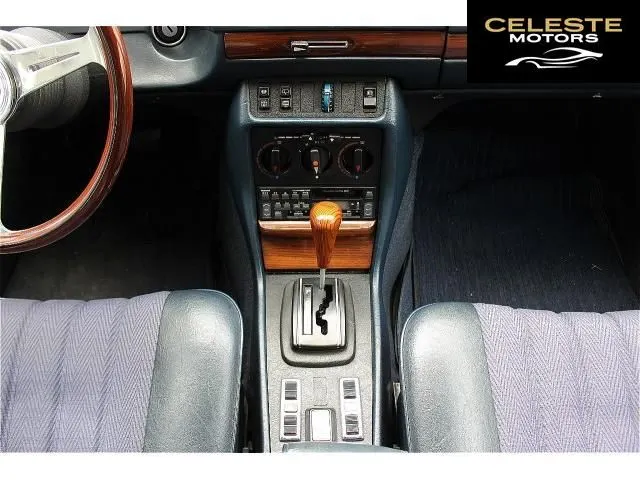 MERCEDES BENZ Medium-Classe Break ／T Série 1981 — photo 2 sur 8