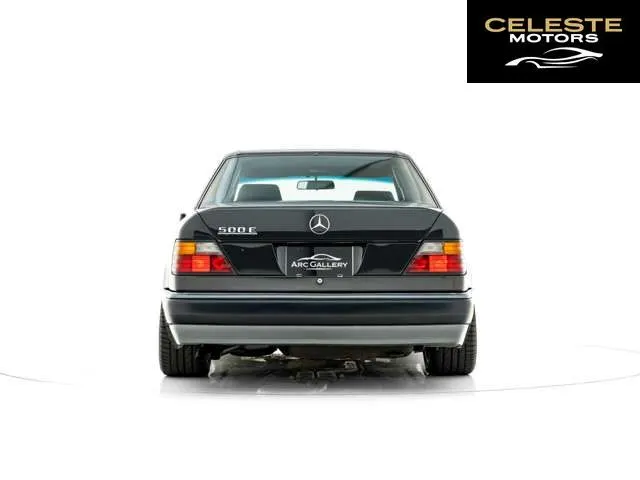 MERCEDES BENZ Medium-Classe 1992 — photo 2 sur 8