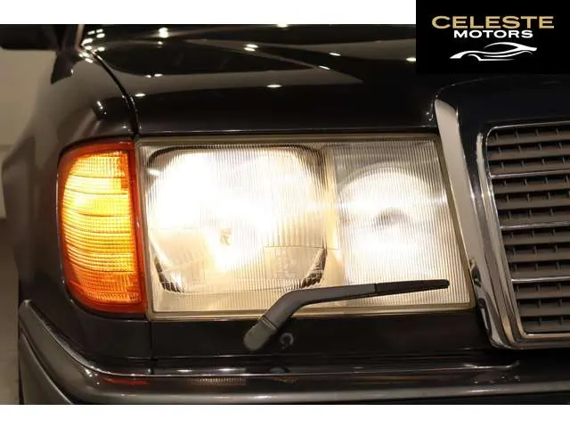 MERCEDES BENZ Medium-Classe Coupé 1991 — photo 5 sur 8