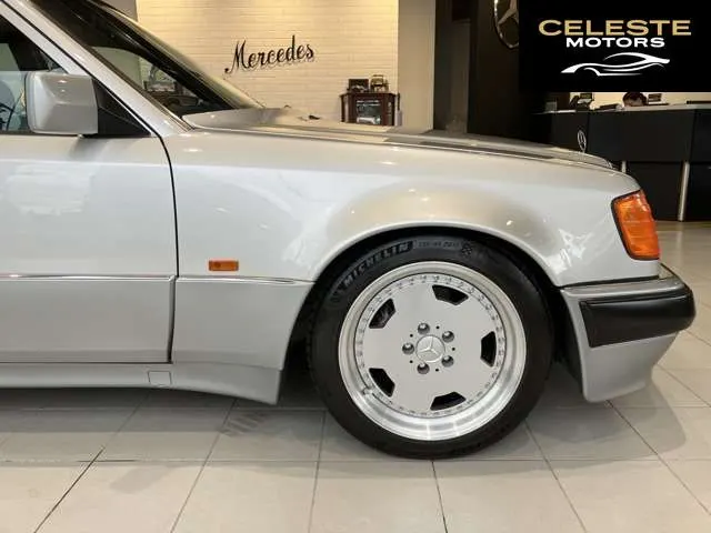MERCEDES BENZ Medium-Classe 1993 — photo 6 sur 8