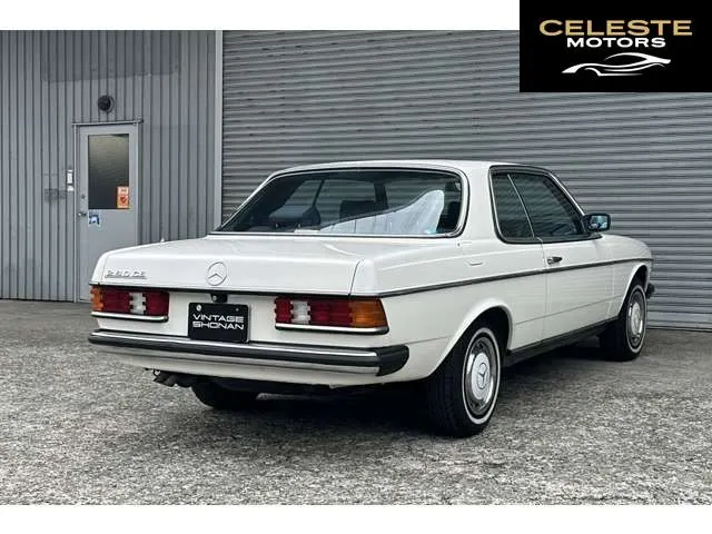 MERCEDES BENZ Medium-Classe Coupé 1984 — photo 2 sur 8