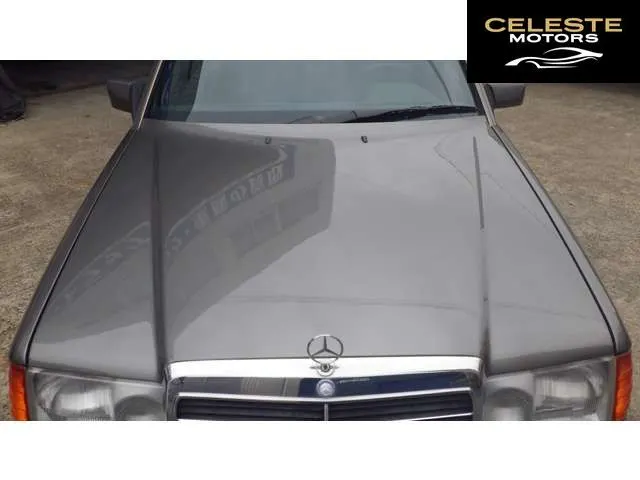 MERCEDES BENZ Medium-Classe 1992 — photo 2 sur 8