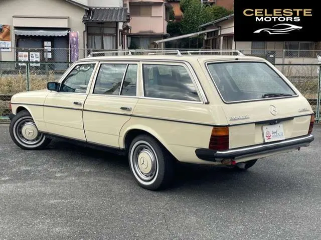 MERCEDES BENZ Medium-Classe 1980 — photo 3 sur 8