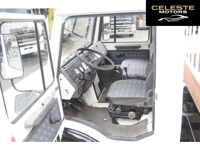 MERCEDES BENZ ウニモグ 1996 — photo 8 sur 8