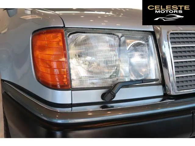 MERCEDES BENZ Medium-Classe 1992 — photo 4 sur 8