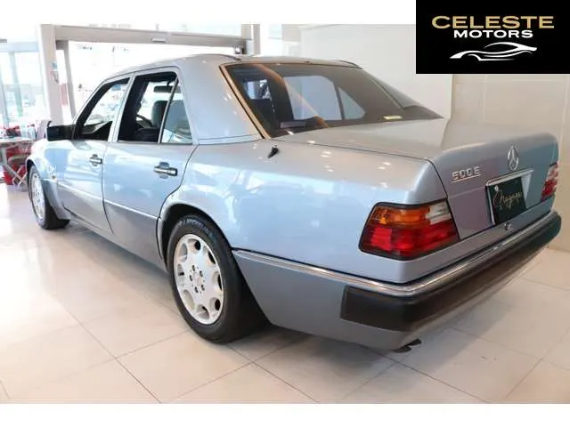 MERCEDES BENZ Medium-Classe 1992 — photo 6 sur 8