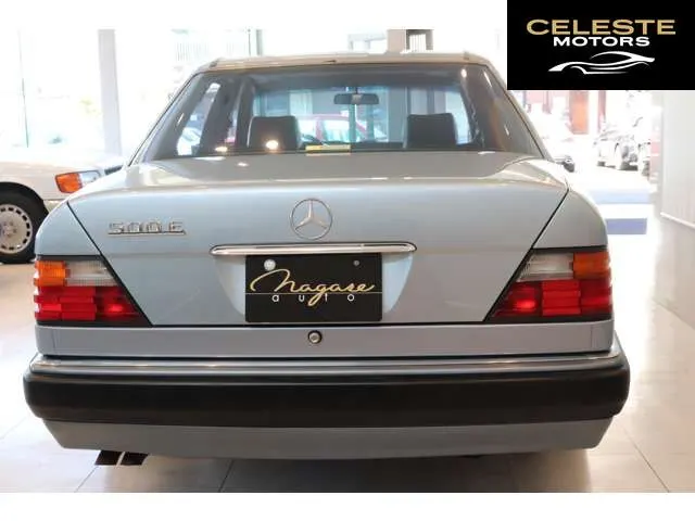 MERCEDES BENZ Medium-Classe 1992 — photo 7 sur 8