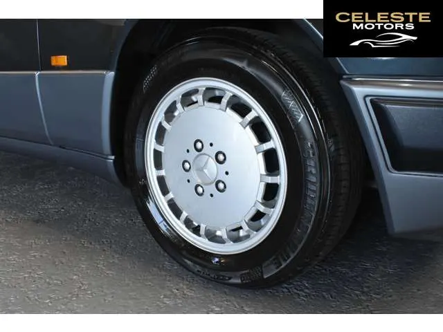 MERCEDES BENZ Medium-Classe Coupé 1990 — photo 7 sur 8