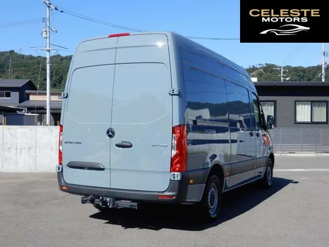 MERCEDES BENZ Sprinter 2022 — photo 8 sur 8