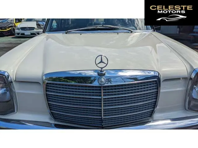 MERCEDES BENZ Medium-Classe 1975 — photo 6 sur 8