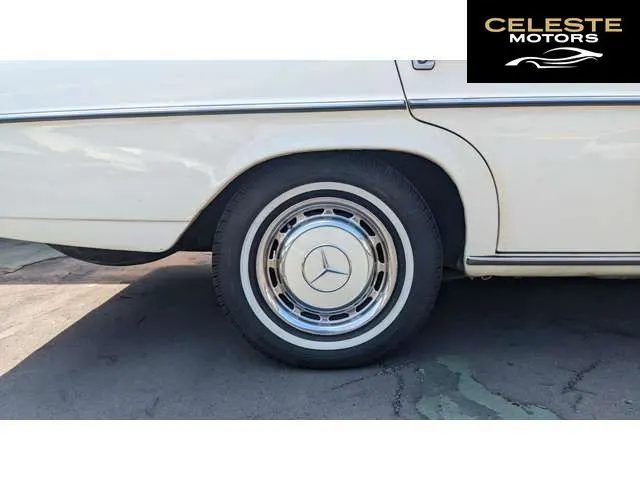 MERCEDES BENZ Medium-Classe 1975 — photo 7 sur 8